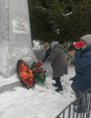 митинг, посвящённый Дню неизвестного героя, Середской СДК и библиотека - фото - 3