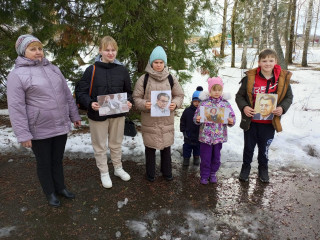 акция " Любимые строки в день поэзии". Лукинский СДК и библиотека - фото - 4