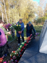 митинг у обелиска павшим в годы Великой Отечественной войны д.Большая Моховатка - фото - 8