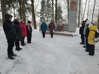 митинг "Имя твоё неизвестно, подвиг твой бессмертен", посвященный Дню неизвестного солдата - фото - 3